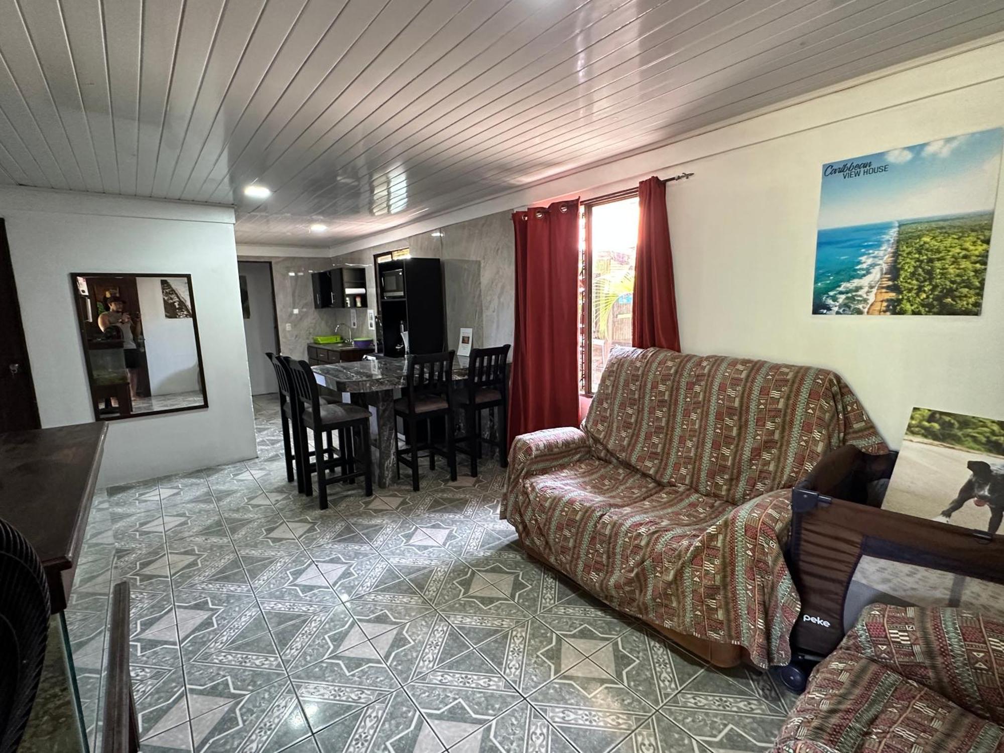 Caribbean View House Hotel Tortuguero Buitenkant foto