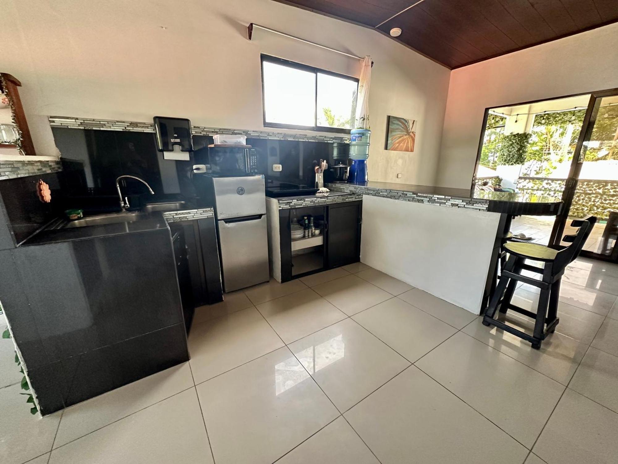 Caribbean View House Hotel Tortuguero Buitenkant foto